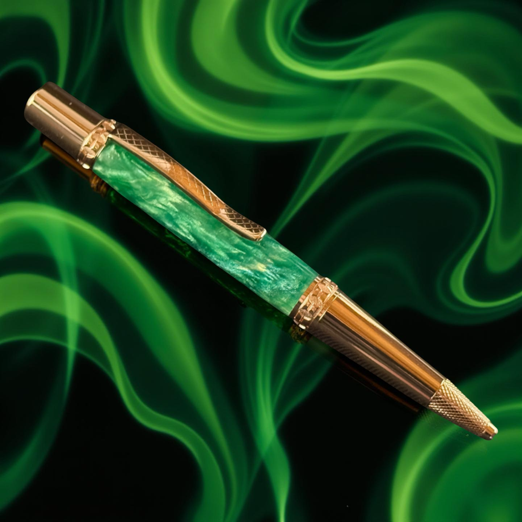 Electric Emerald | Glasgow Red Gold Ballpoint Pen | Crown Jewels Collection