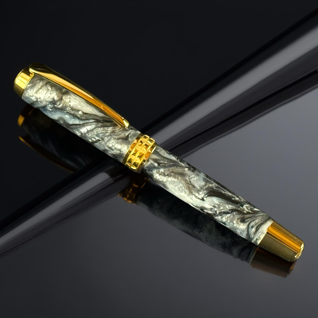 Argentite | Gold Fountain Pen | Luxury Writing Instrument by Highlander