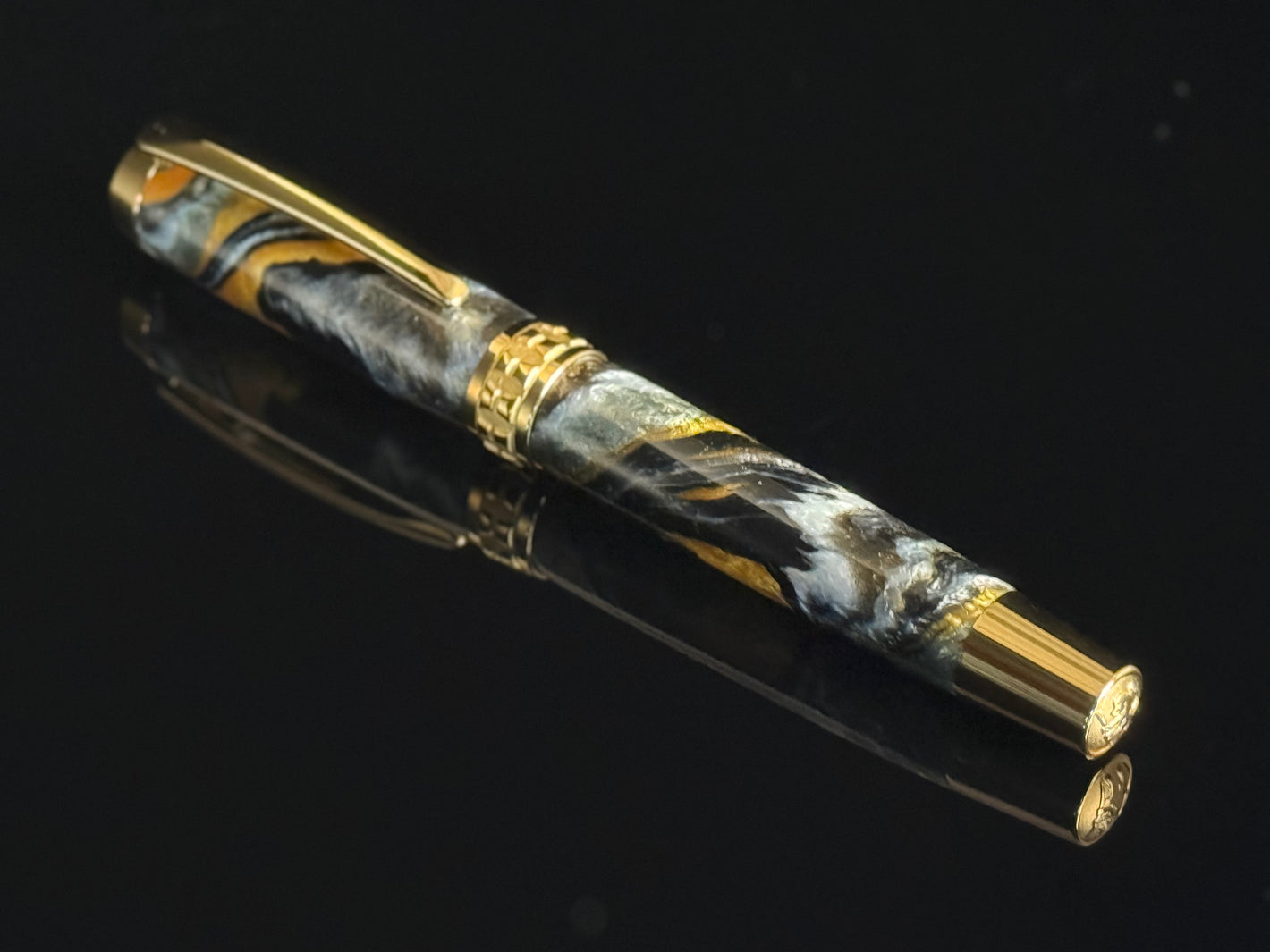 Geode Formation | Gold Rollerball Pen | Highlander Collection