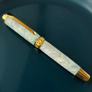 Sapphire Opal | Gold Fountain Pen | Highlander Collection