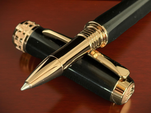 Highlander “Signature Black Onyx” | Red Gold Rollerball Pen | Handcrafted Black Resin