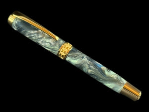 “Atlas” | Gold Fountain Pen | Highlander Collection